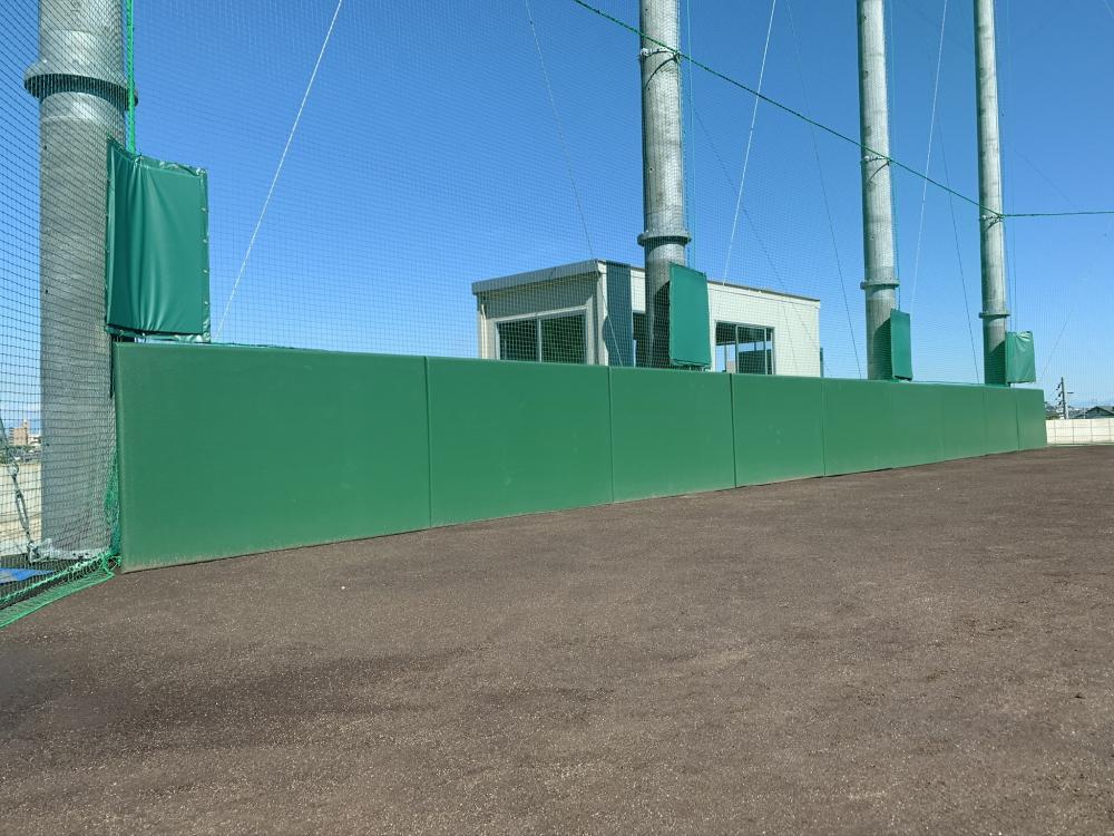可動式壁面緩衝防護マット ラブロック 愛知県東海市野球場